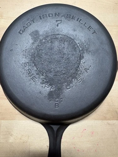 Griswold Cast Iron Skillet #7 701B Large Block Logo Restored