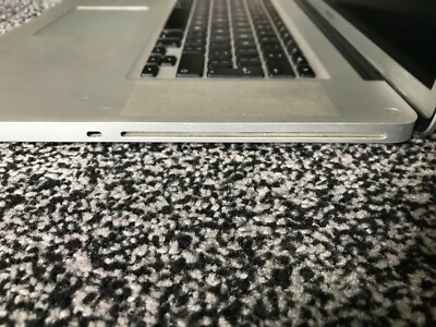 Apple MacBook Pro 17