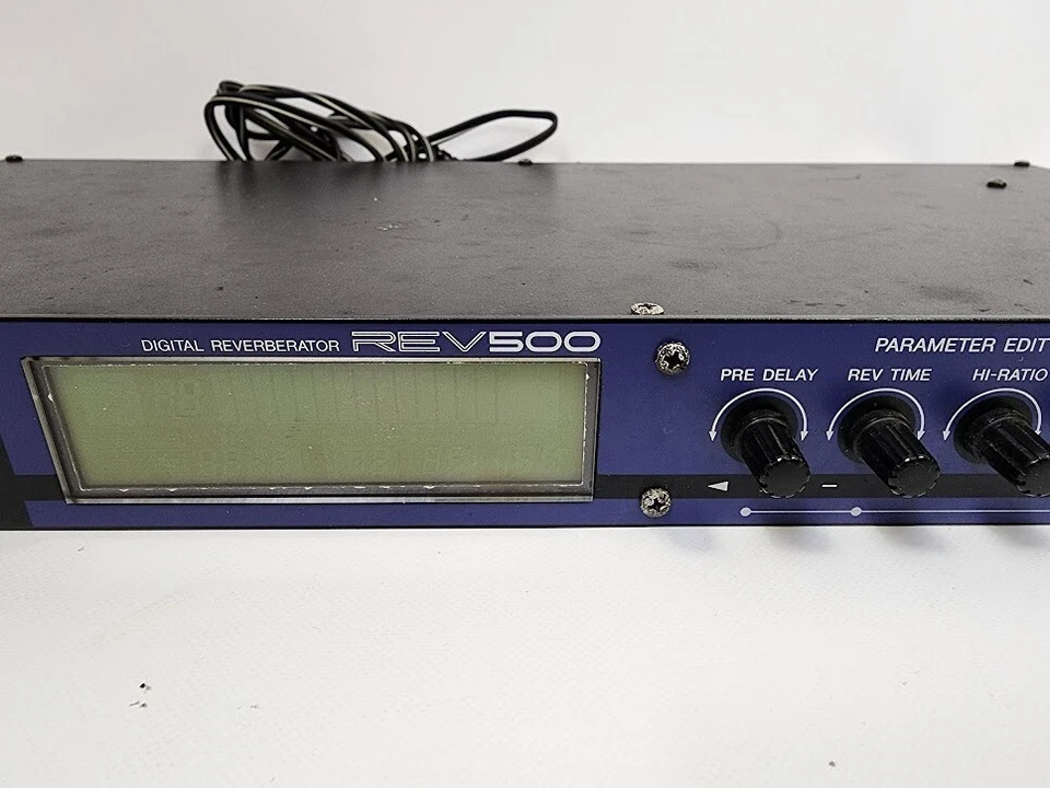 YAMAHA REV500 Digital Reverberator Reverb Effect Processor Rack Unit - Image 3 of 4