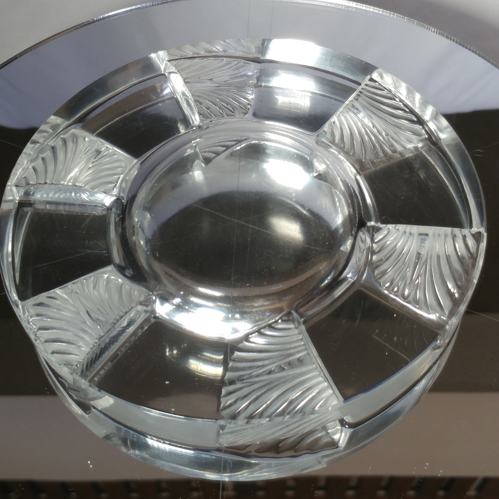  LALIQUE CRYSTAL ASHTRAY