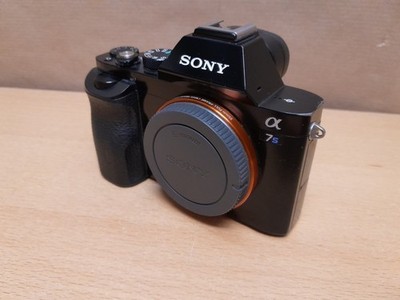 Sony Alpha 7s  Digitalkamera  ILCE-7s  12.2 MP  Body - E-mount  +Zubehörpaket