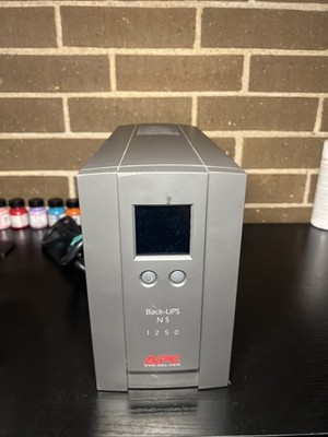 APC Back-UPS BN1250LCD Surge Battery 8-Outlet No Battery WORKING