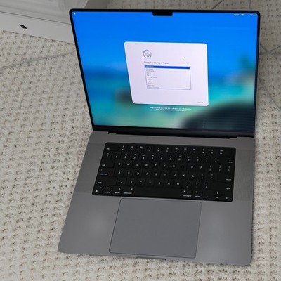 Apple MacBook Pro 16'' M1 Max 10 CPU 32 GPU 64GB RAM 1TB SSD EXCELLENT CONDITION!