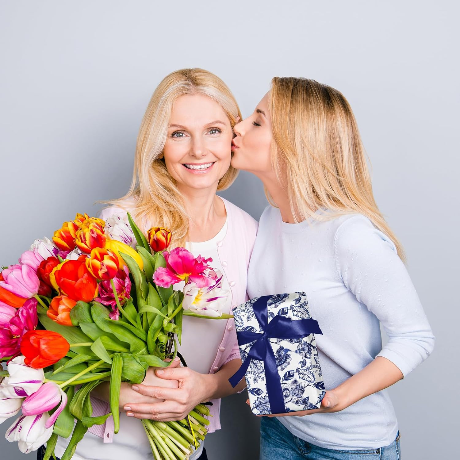 Kraft Blue White Floral Wrapping Paper Roll - Mini Roll - 17 Inch x 33 Feet - Vi