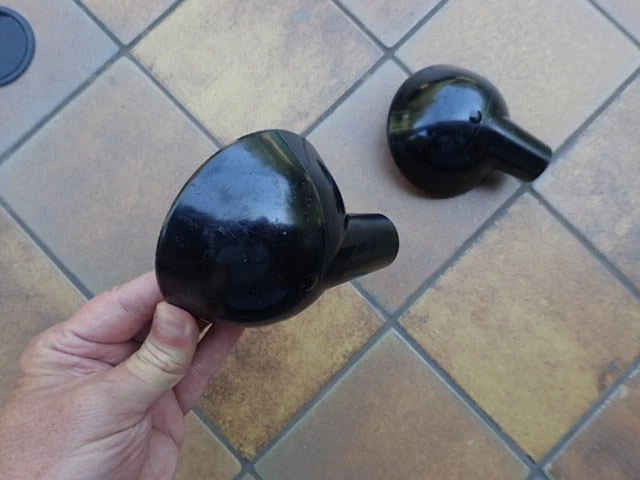 1936 - 48 林肯 Zephyr V-12 分销商盖,一对,全新无标签! H-12105 V12鸭舌帽 — 第 3/4 张图片