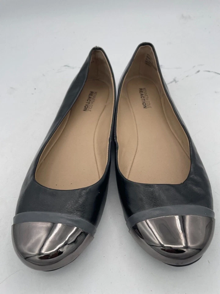 Kenneth Cole Reaction Ballet Plano Para Mujer Talla 7M Negro Puntera Redonda Foto 2 de 4