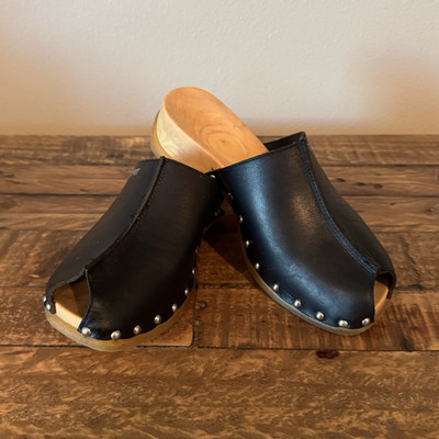 VINTAGE 90 s Y2K Esprit Women s Black Leather Studded Clog Mule Sandals US 8 /39