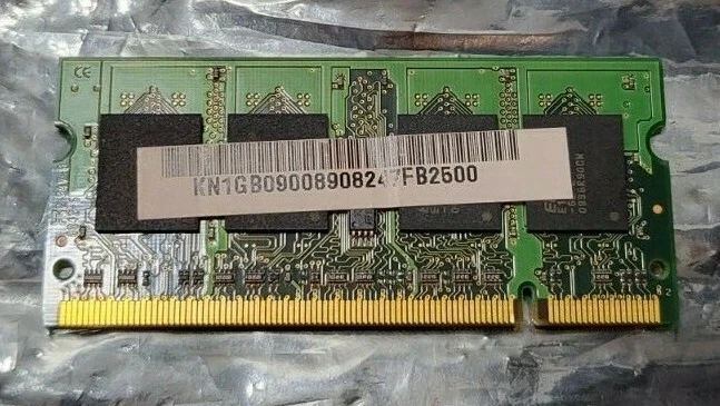 Elpida 1gb 2RX16 PC2-5300S-555  - Image 2 of 2