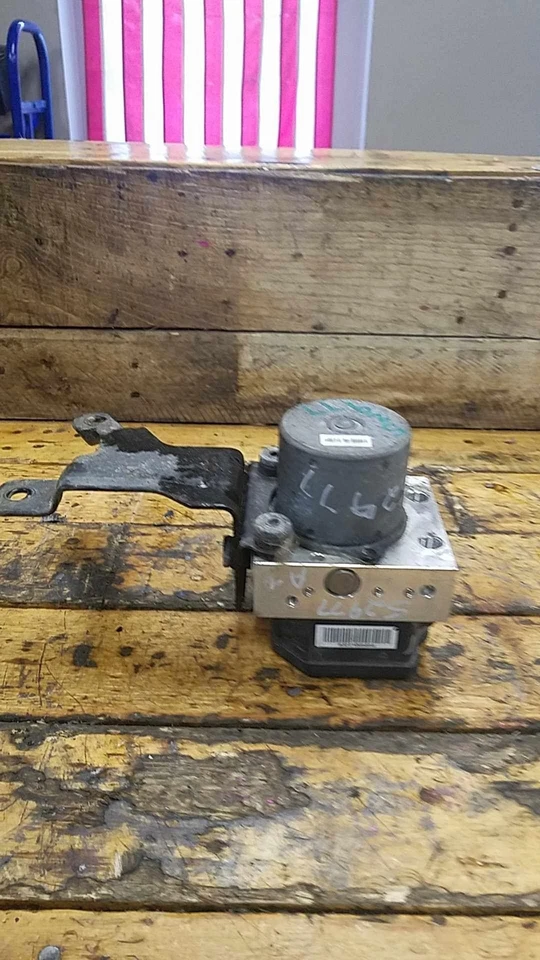 2013 HYUNDAI ELANTRA (KOREA BUILT COUPE) ABS UNIT ANTI LOCK BRAKE PUMP ACTUATOR - Image 4 of 4