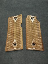 Walnut Double Diamond Colt Mustang Pocketlite Grips