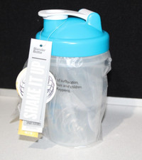 Blender Bottle Classic Shaker Perfect for Protein Shakes and Pre Workout 20Ounce