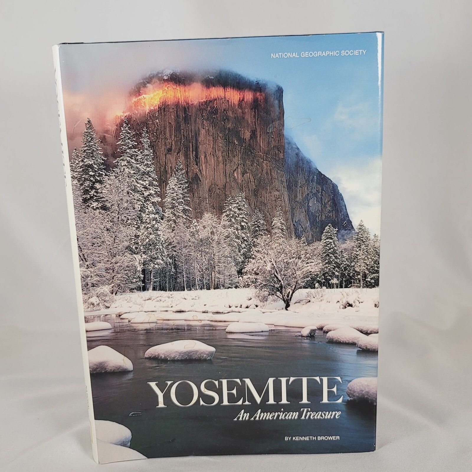 VG+ Yosemite: An American Treasure (National Geographic) by Kenneth Brower 1990