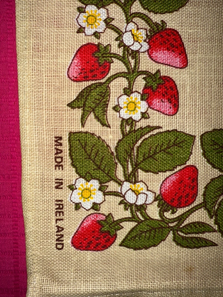 Torchon vintage mais neuf, pur lin irlandais Fraises 75 cm x 47 cm - Photo 4/4