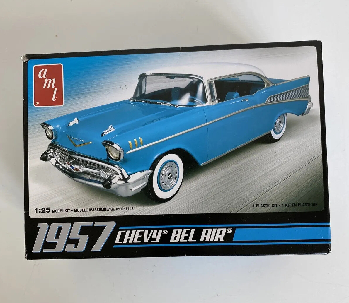 AMT 1957 Chevy Bel Air 1:25 Scale Baby Blue Plastic Model