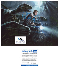CHRIS PRATT AUTOGRAPH SIGNED 8X10 PHOTO JURASSIC PARK ACOA