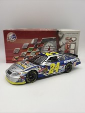Action 2004 Jeff Gordon DuPont Pepsi "Play for a Billion" 1/24 Scale Diecast