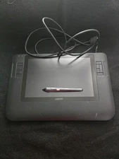 WACOM DZT-1200W/G Intuos Cintiq LCD Tab With Brand New Intuos Pro 2 Opt Pen