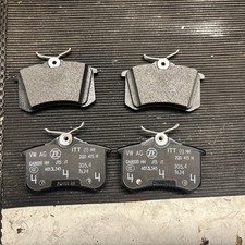 Original Audi A1 VW Polo Seat Arona Skoda Fabia Bremsbeläge hinten 2Q0698451C