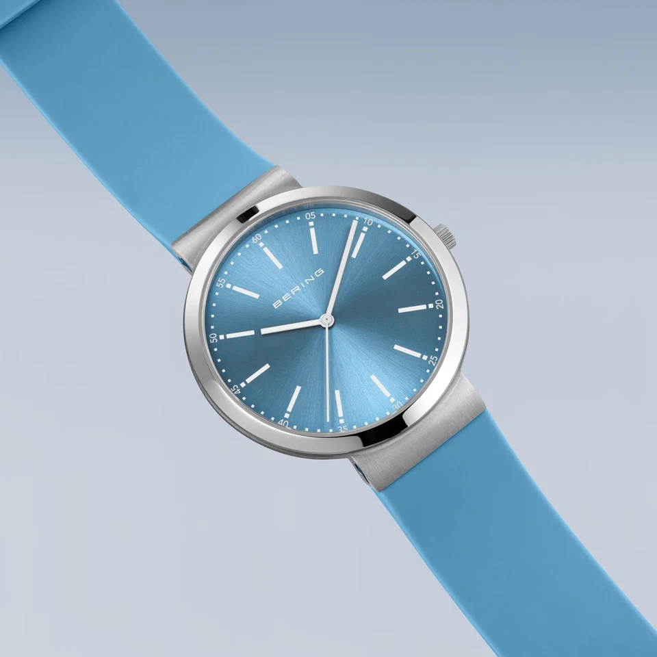 Bering Time - Reloj de cuarzo unisex plateado y azul con correa de silicona - 10141-398 Foto 3 de 4