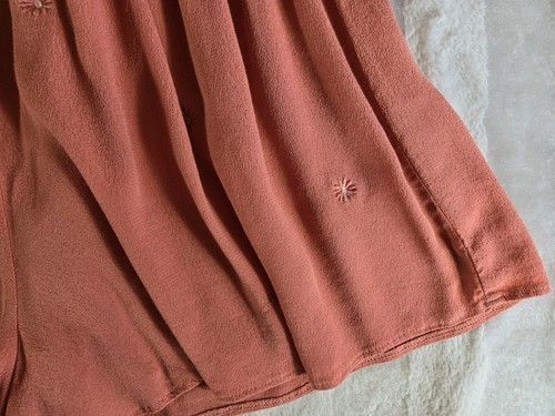 Victorias Secret PINK Smocked Embroidered Flowers Peach Coral Shorts Size M - Picture 5 of 12