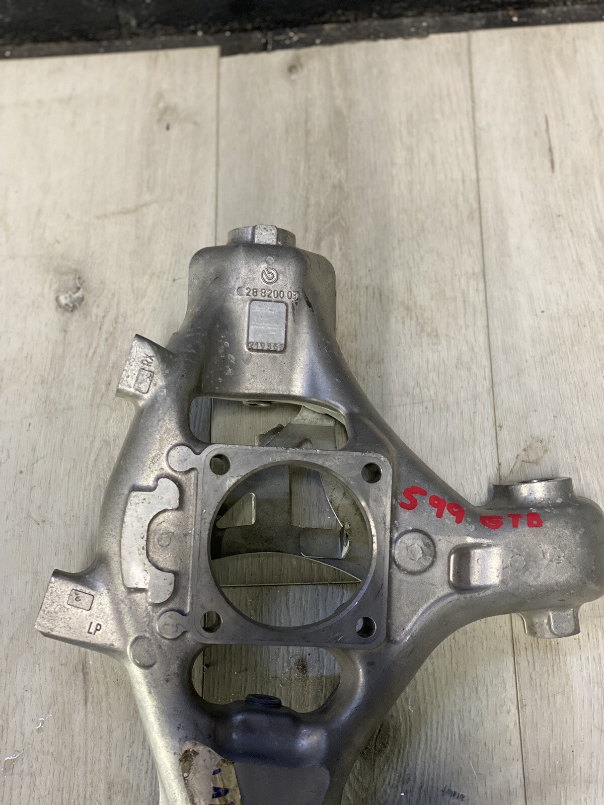 FERRARI 599 GTB 612 SCAGLIETTI RIGHT FRONT LEFT REAR SPINDLE KNUCKLE OEM