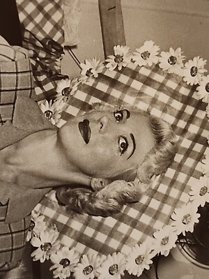 Pamela Britton Models Guys & Dolls Costume 8x10 Dbl Wt PHOTO My