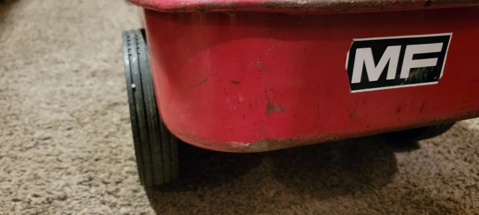 Ertl Massey Ferguson педальный трактор прицеп тележка универсал 1100  - Изображение 2 из 4