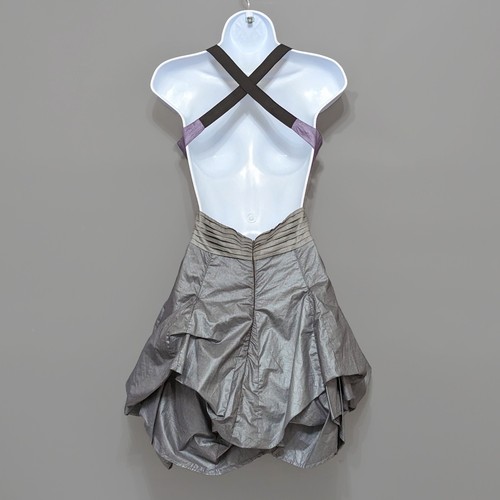 Vestido de fiesta Miso gris metálico púrpura dobladillo burbuja abullonada cuello halter espalda abierta 6 - Imagen 2 de 16