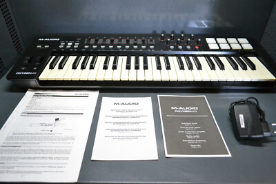 M-Audio Oxygen 49 mk4 Midi keyboard used nice condition with manuals