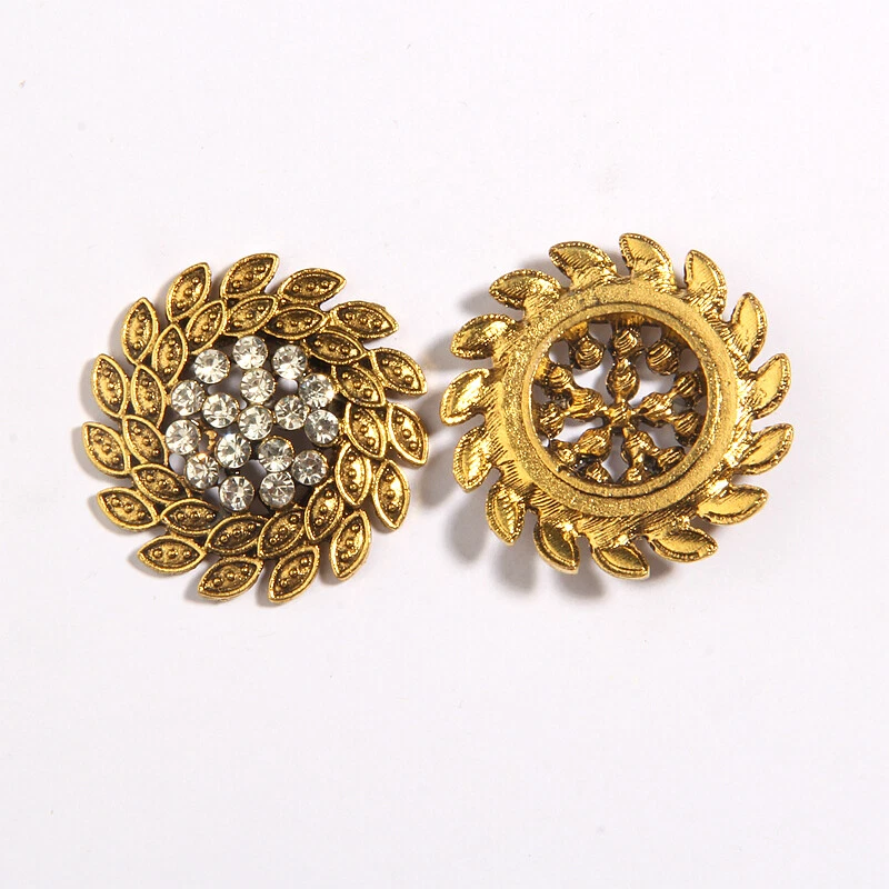 10Pcs 34mm Round Crystal Metal Rhinestone Buttons Appliques Embellishment - Image 4 of 4