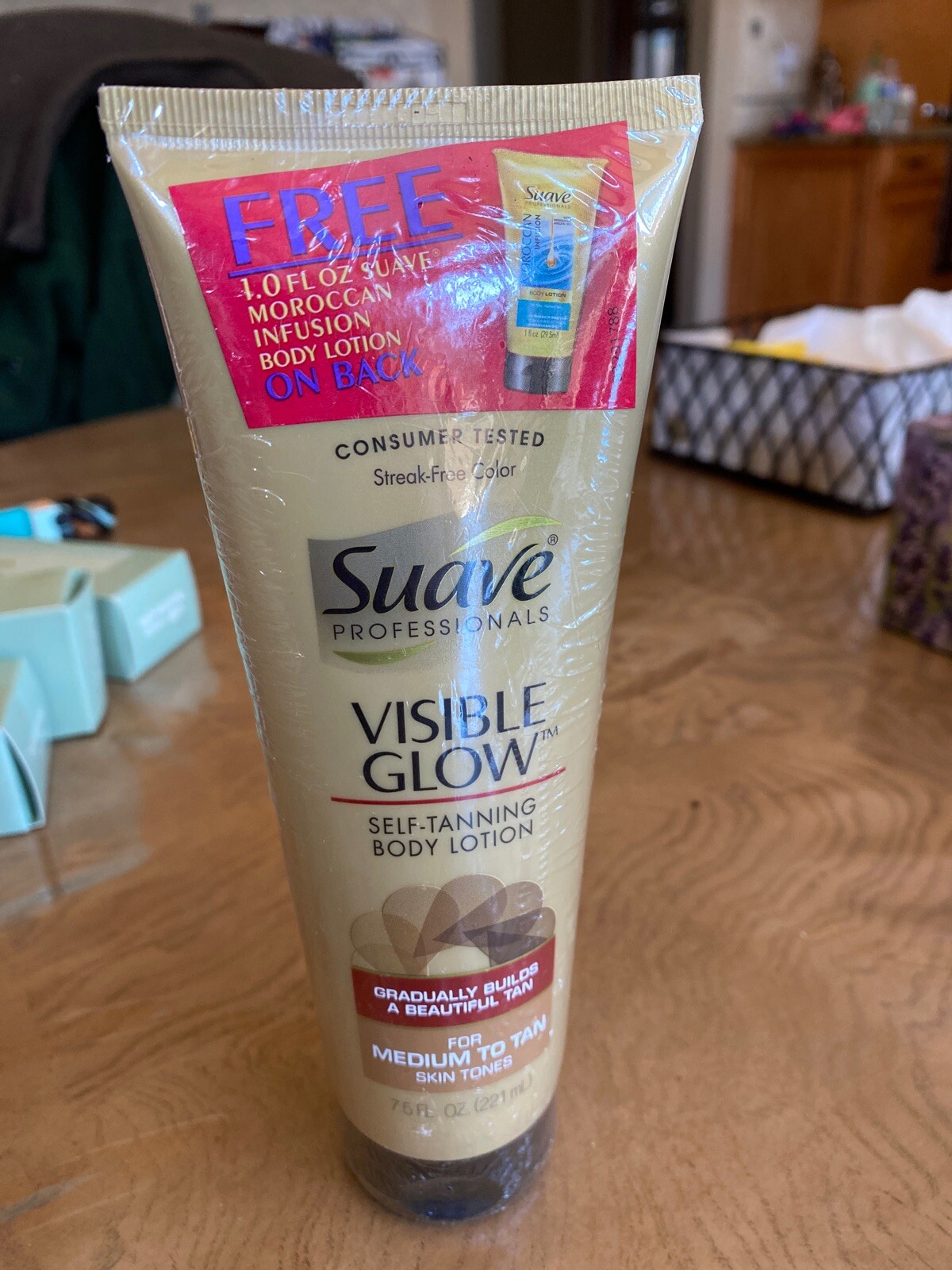 Suave Professionals Visible Glow Self Tanning Body Lotion, M