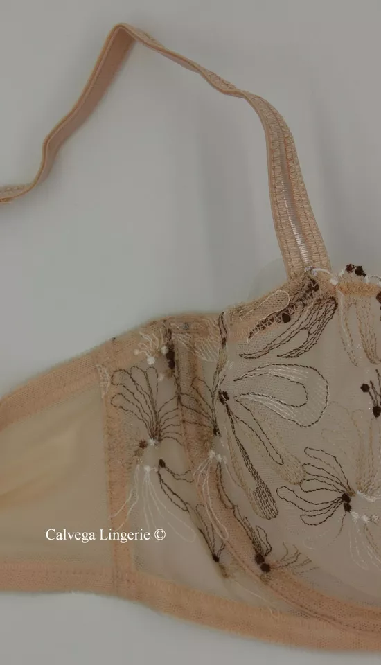 NUEVO CON ETIQUETAS SUJETADOR FELINA Paramour 115009 "Ellie" sin forro balconette malla bordada beige Foto 4 de 4