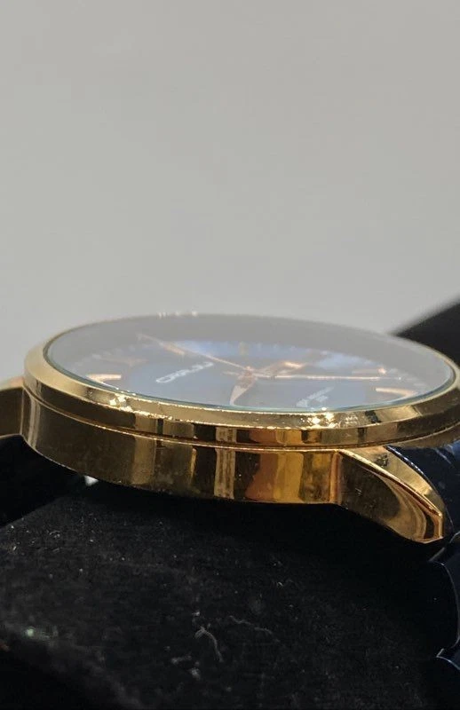 Reloj de pulsera Crrju 44m WR30m esfera azul cuarzo para hombre 121g Foto 4 de 4