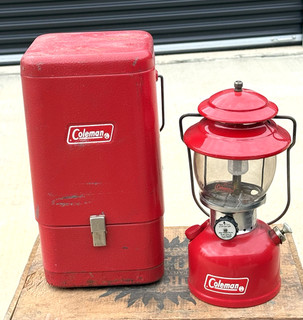 VTG 1974 Coleman Model 200A Single Mantle Camp Lantern w/ Carry Case & Extras