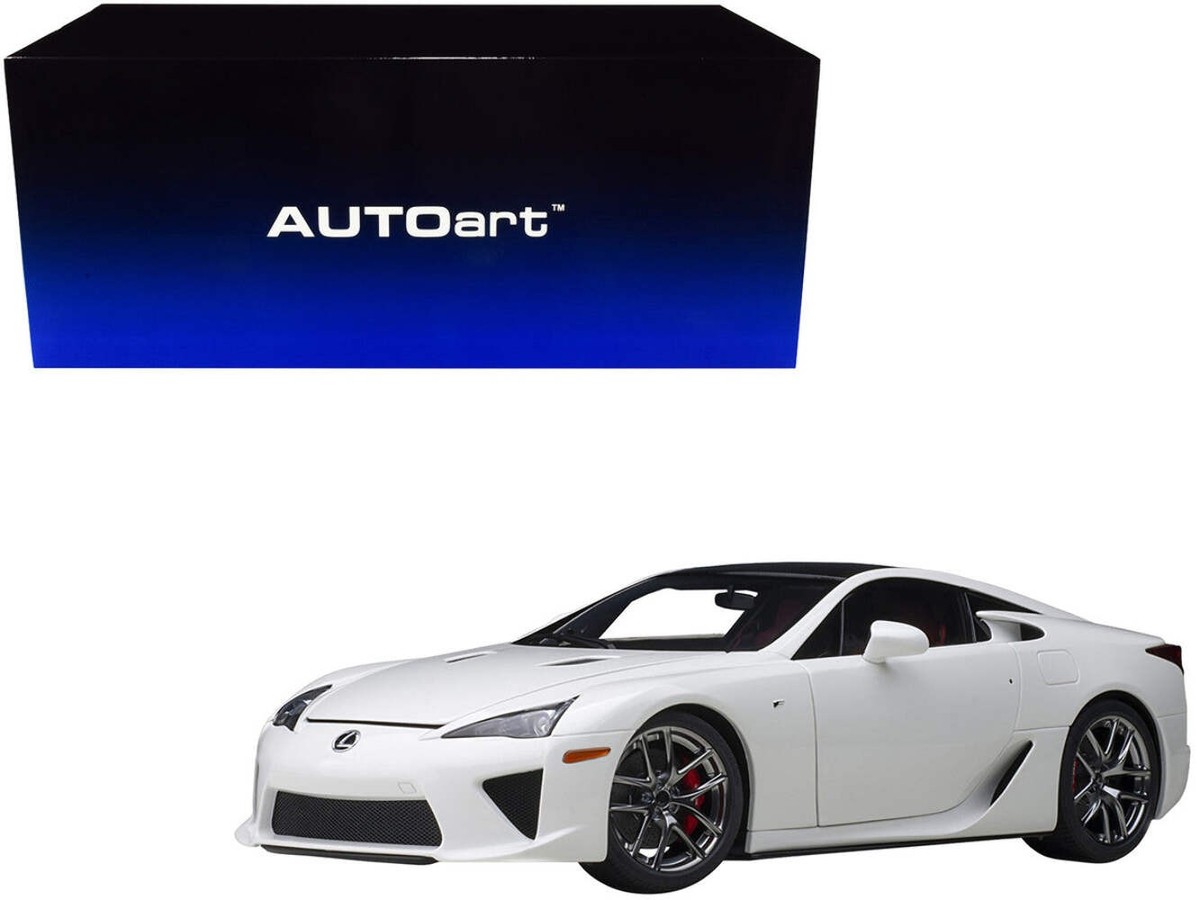 1/18 Lexus LFA Whitest White with Carbon Top – Autoart Diecast