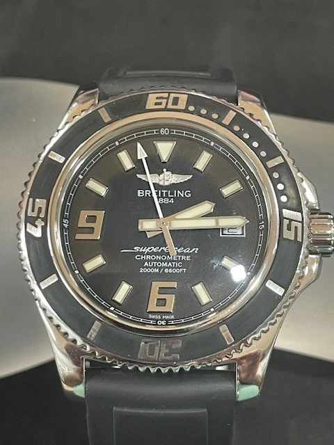 Reloj automático para hombre Breitling Super Ocean A17391 fecha esfera negra Foto 2 de 4
