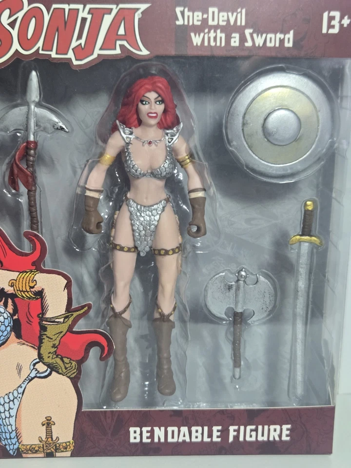 Figura de acción flexible Red Sonja She Devil de 5 pulgadas de NJ Croce Foto 3 de 4