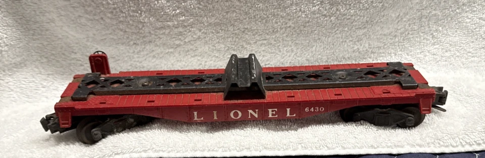 Lionel PW 6430 Flat w/Cooper Jarrett Vans - Image 3 of 4