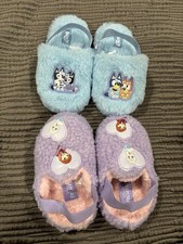 Dos. Pares De Pantuflas Para Ni a De Disney Color Morado Y Celeste Tallas 7-8