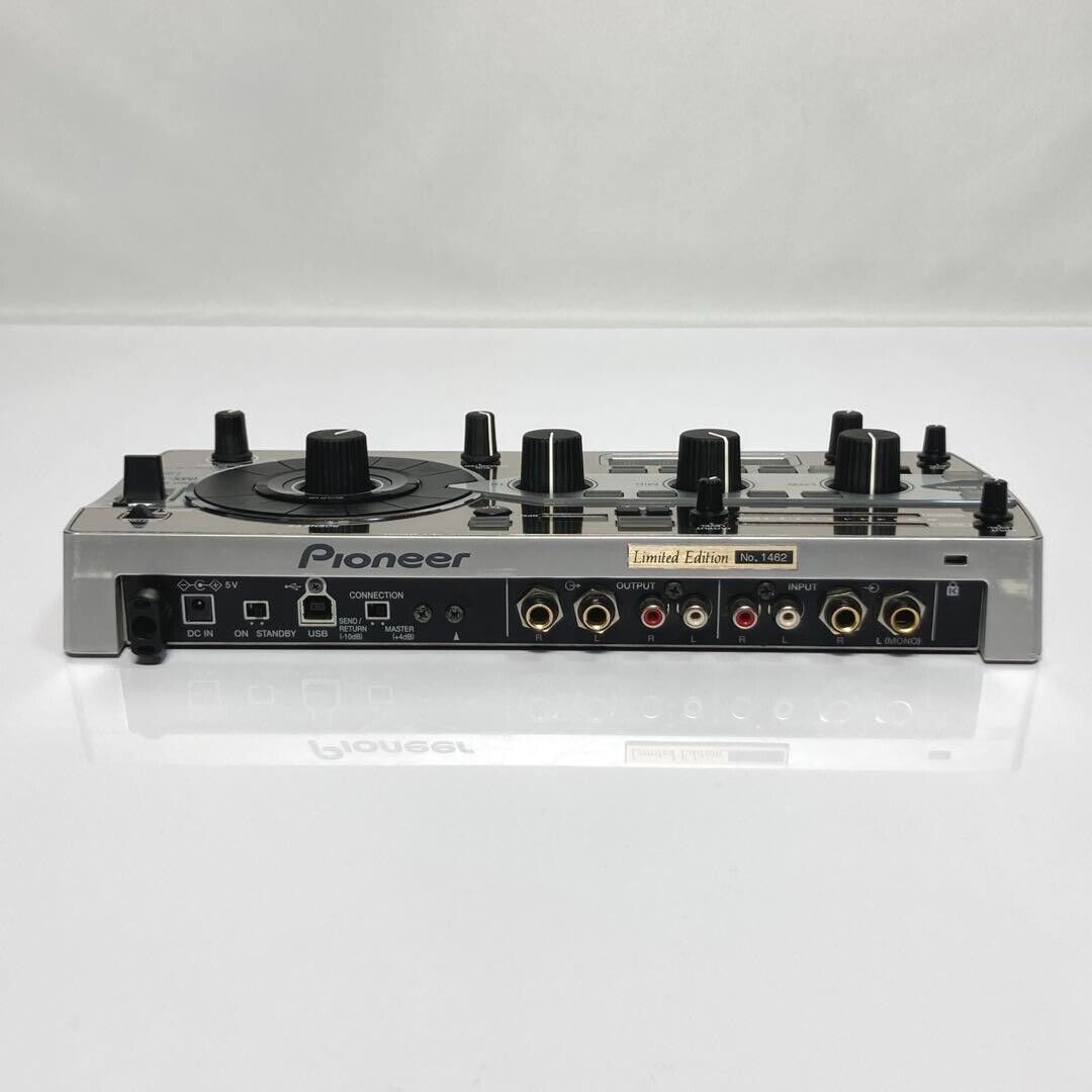 Pioneer DJ RMX-1000-M Limited Editon Platinum Silver Remix Pioneer DJ RMX-1000-M Limited Editon Platinum Silver Remix