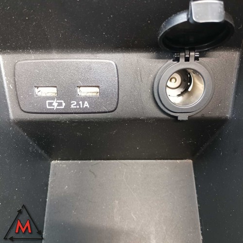 Tunnel bracciolo centrale 92174FL100 per Subaru Impreza Mk5 2016- usato (89565) - Picture 11 of 12