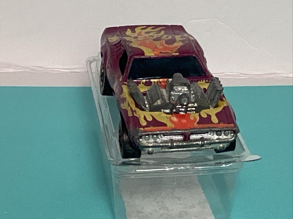 1970 Redline Hot Wheels Rodger Dodger Plum W/ Flames Flying Colors HK