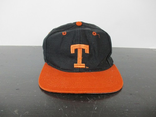VINTAGE Texas Longhorns Hat Cap Fitted 