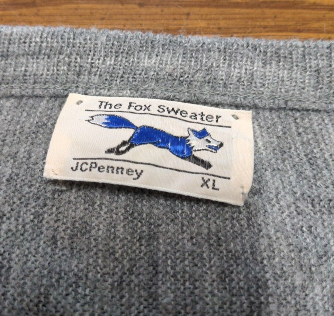 Vintage JCPenney THE FOX SWEATER Gray Pullover V-Neck - Men's XL