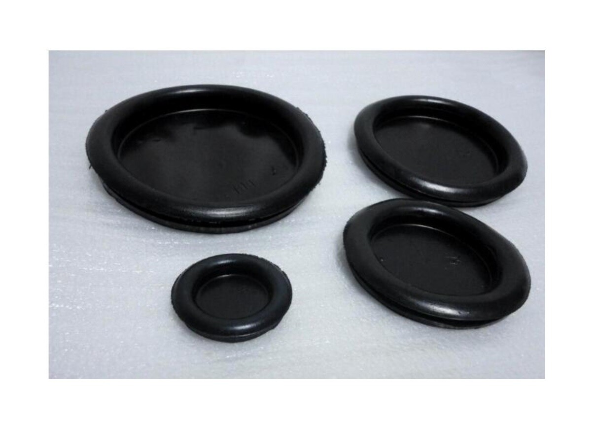 Ricambi Carburatore Gommini Gomma Per Serbatoio SGBTB - 2 Fori Da 21 Mm, Diametro 24.5 Mm, Confezione Da 3 Pezzi Gommini Gomma Fori Serbatoio 21mm 3 Pezzi