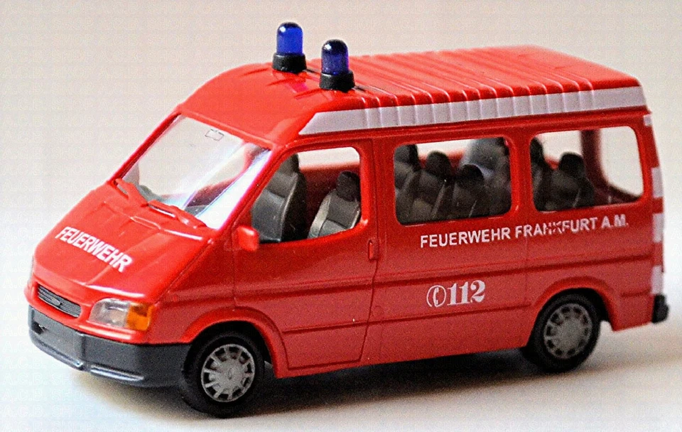 Ford Transit Bus HD 1998 ELW 112 Bomberos Frankfurt Main 1:87 Rietze 50712 - Imagen 2 de 4
