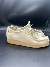 Clarks Shoes Womens Size 7.5 Beige Suede Wallabee Lace Up Comfort Crepe Sole