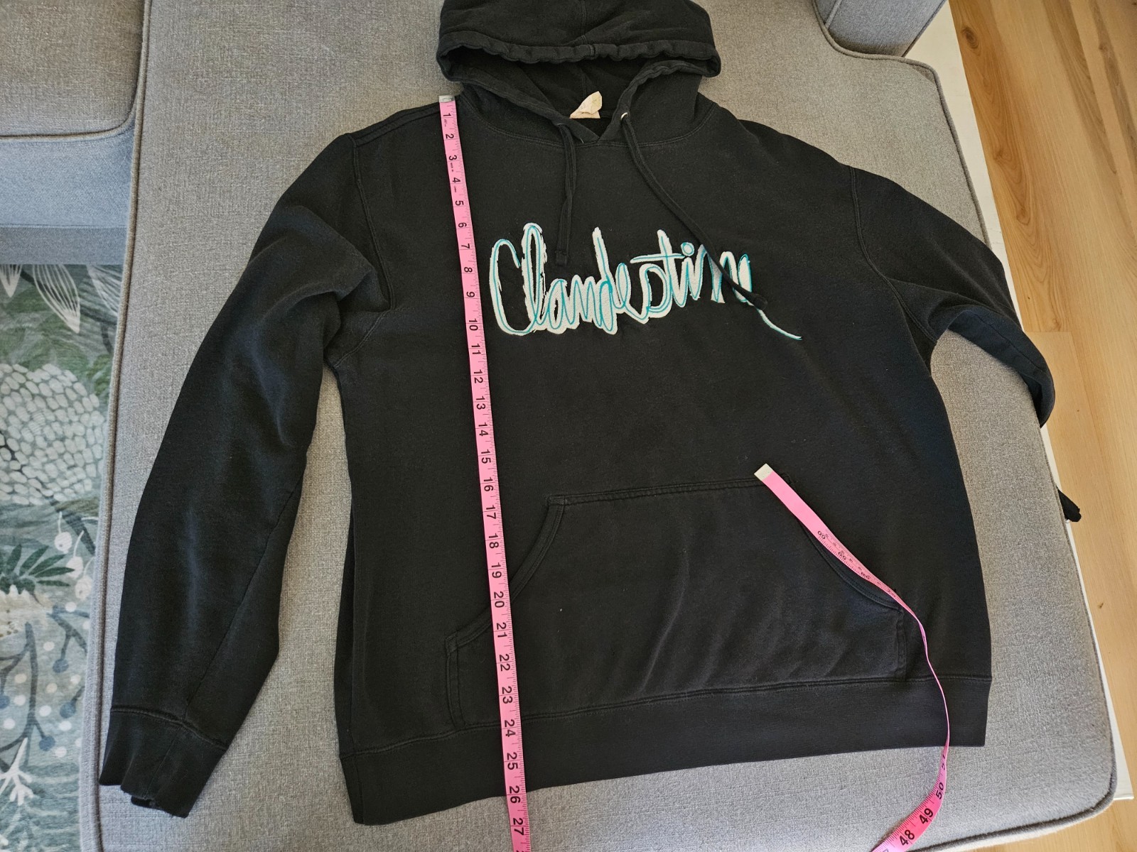 Pull Over Clandestine Industries embroidered pull over hoodie size Large Fall Out ...