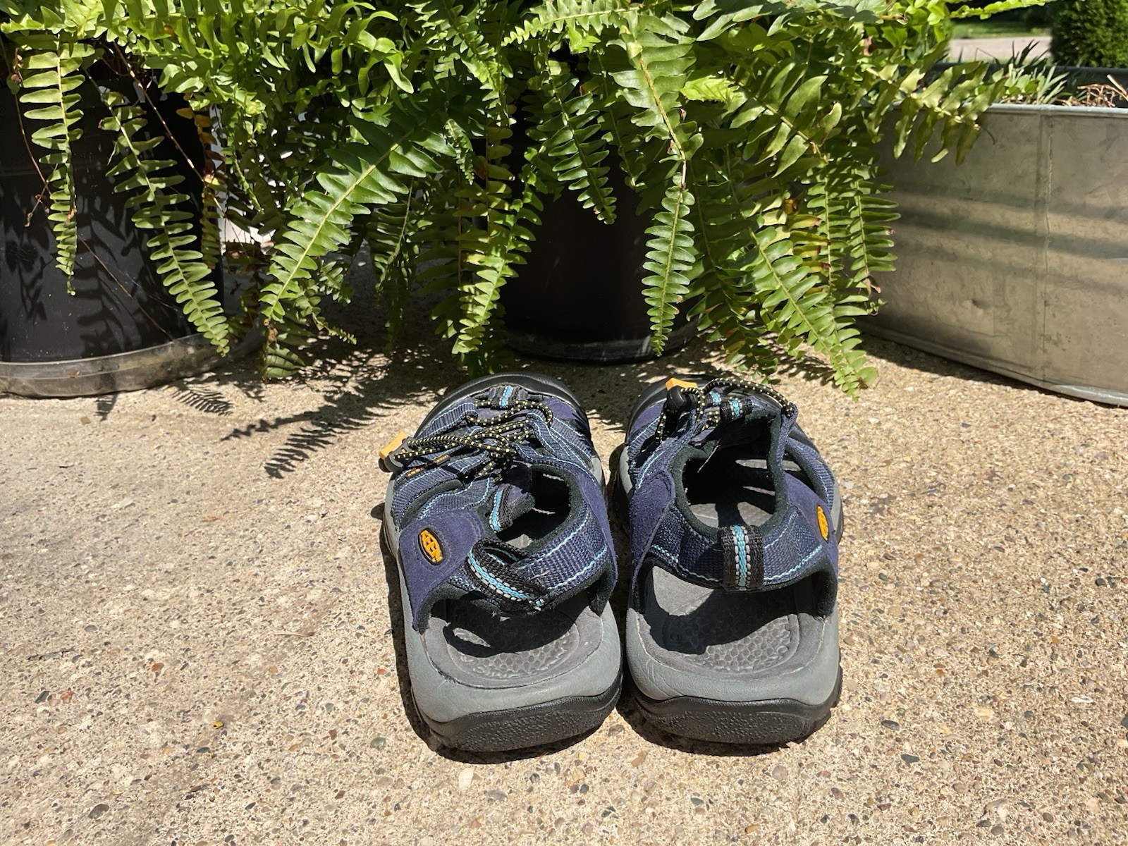 Scarpe Keen Newport H2 donna taglia 7 5 nere blu sandali da trekking acqua impermeabili