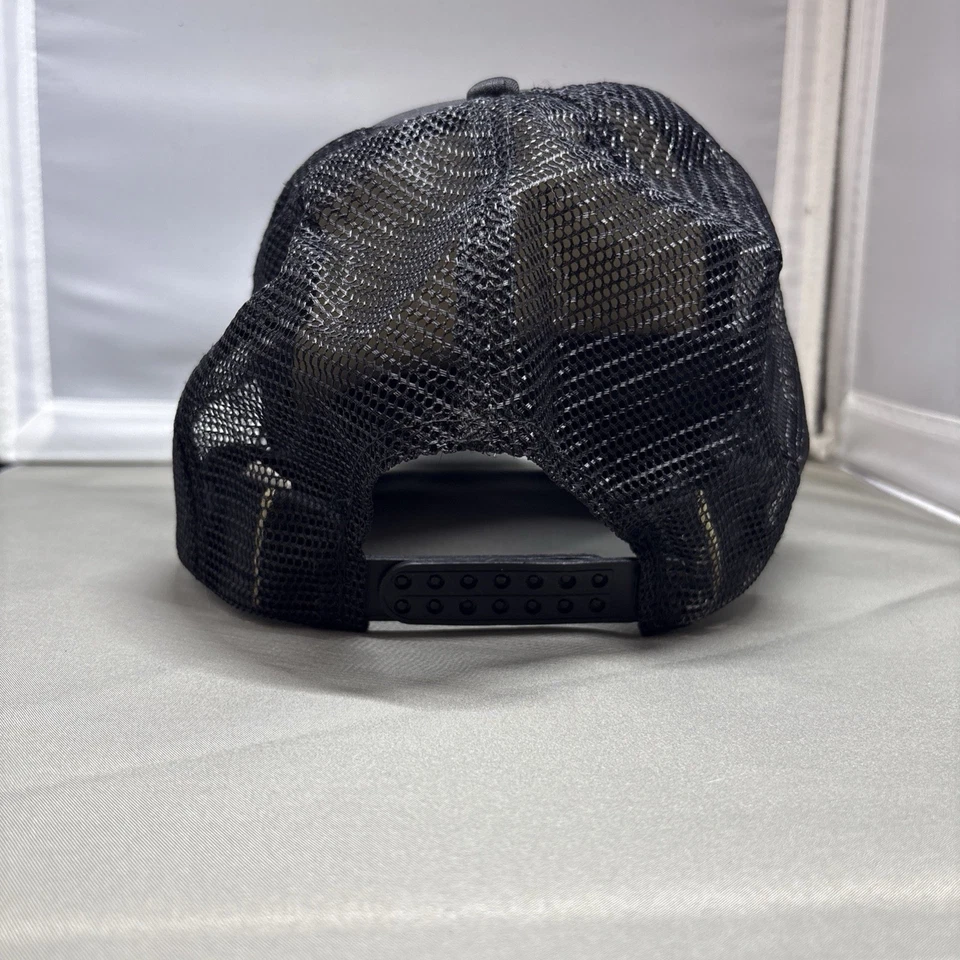 Clandestine Industries Bartskull Bat Logo Negro Blanco Camionero Sombrero Snapback FOB Foto 2 de 4